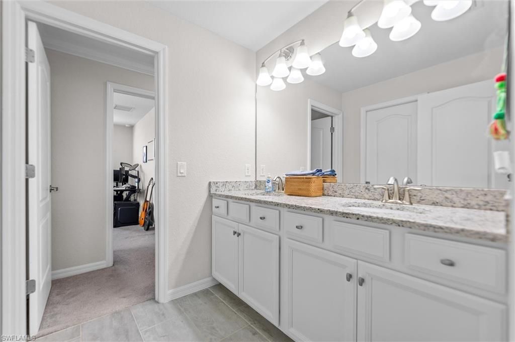 2392 Fallglo St, Naples, FL 34120 Photo
