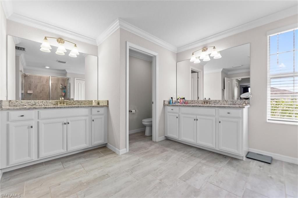 2392 Fallglo St, Naples, FL 34120 Photo