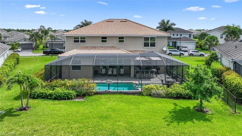 2392 Fallglo St, Naples, FL 34120 Photo