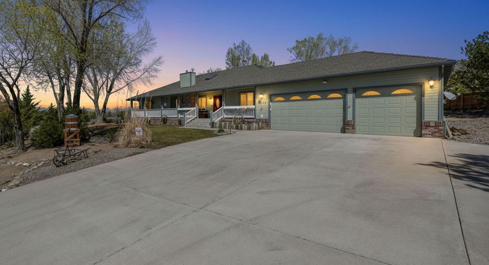 1374 Porter Drive, Minden, NV 89423 Photo