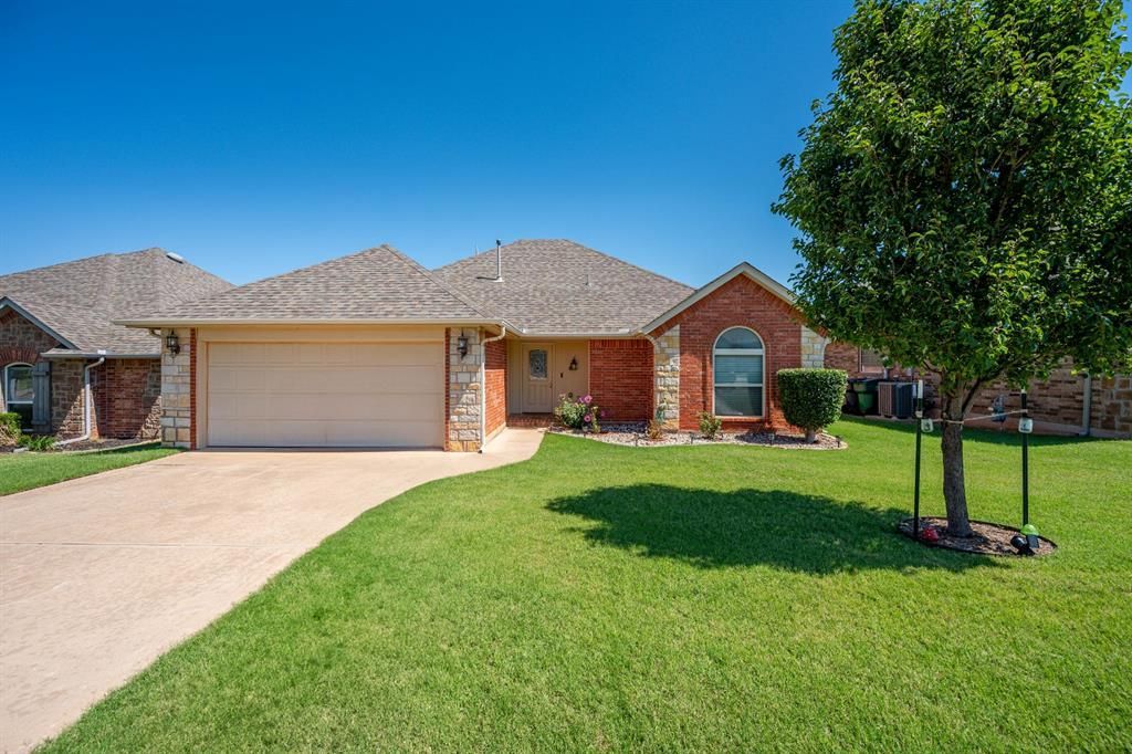 6701 NW 159th Street, Edmond, OK 73013 Main Photo