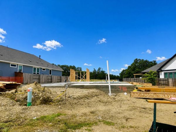 798 Sage Thrasher CIR , Dripping Springs, TX 78620