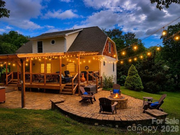 17 Squires Lane , Candler, NC 28715