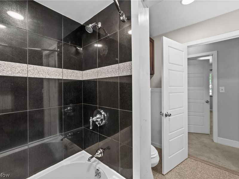 4348 Lansing Drive, North Olmsted, OH 44070 Photo 18