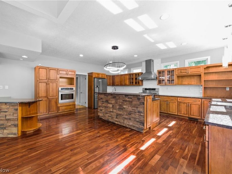 4348 Lansing Drive, North Olmsted, OH 44070 Photo 8
