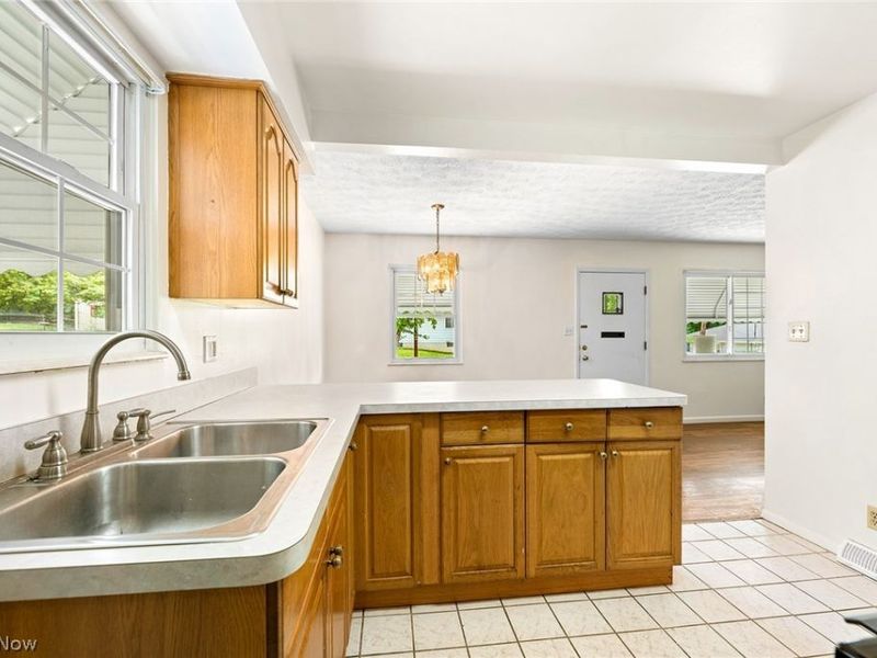 1163 Tonawanda Avenue, Akron, OH 44305 Photo 13