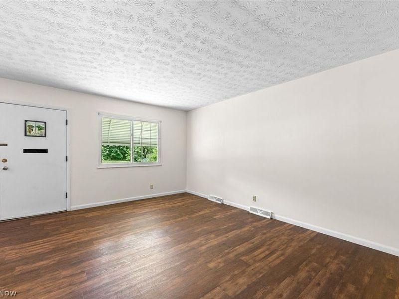 1163 Tonawanda Avenue, Akron, OH 44305 Photo 3