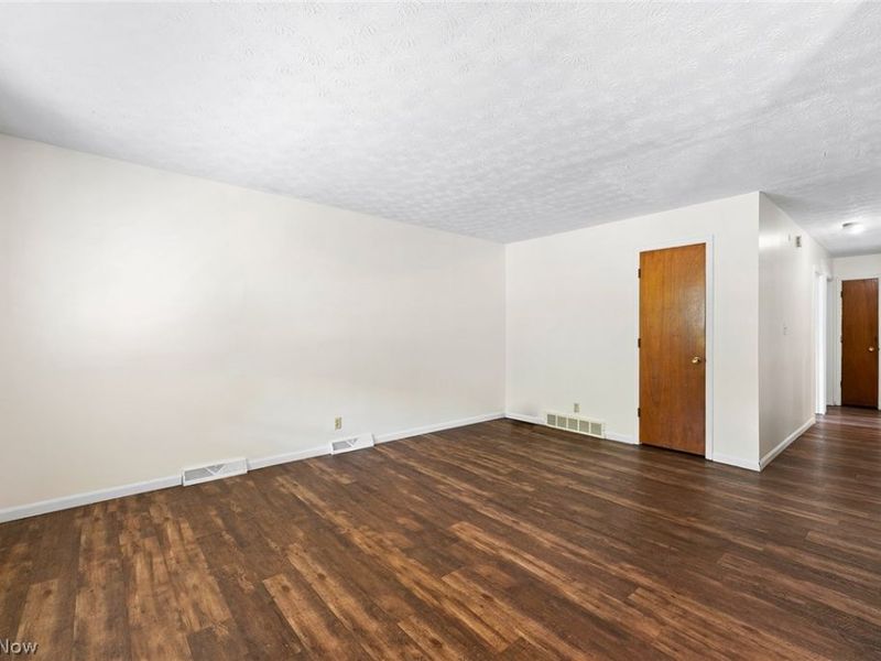 1163 Tonawanda Avenue, Akron, OH 44305 Photo 4