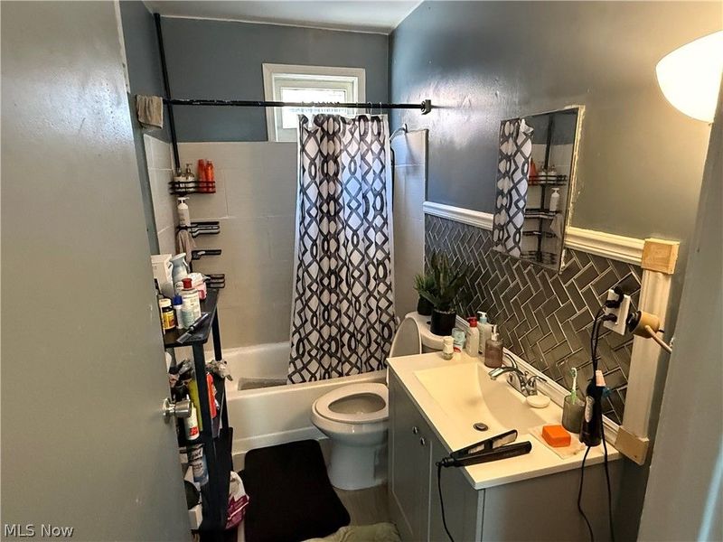 7108 Dellenbaugh Avenue, Cleveland, OH 44103 Photo 9