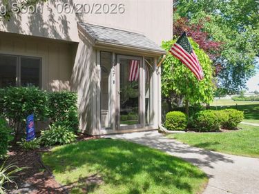 2327 Bay Woods Court, Frankenlust Twp, MI 48706