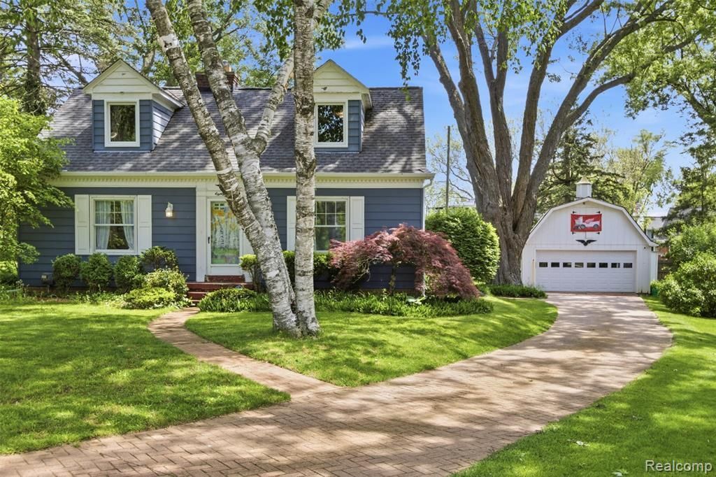 85 Hill Circle Drive, Waterford Township, MI 48328 Main Photo