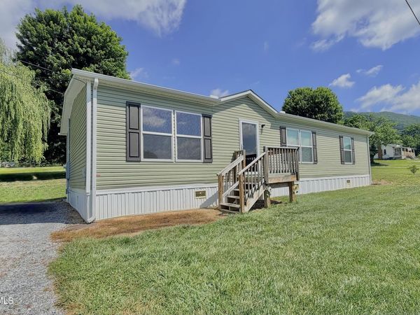 583 Dogwood Street, Weber City, VA 24290