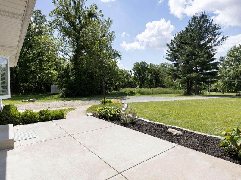 72 Lake Drive SW, Pataskala, OH 43062 Photo 4