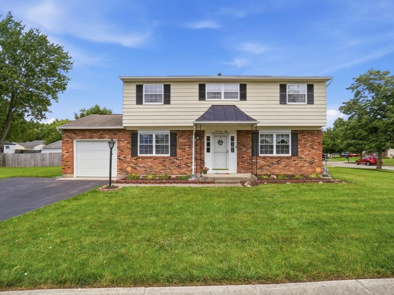 1750 Flinthill Drive , Columbus, OH 43223 Photo 1