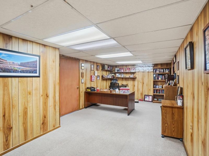 1750 Flinthill Drive , Columbus, OH 43223 Photo 22