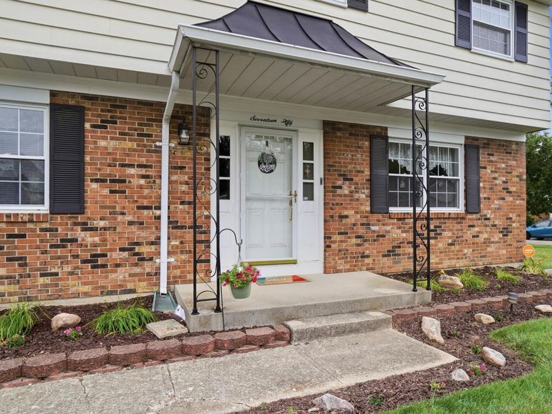 1750 Flinthill Drive , Columbus, OH 43223 Photo 3