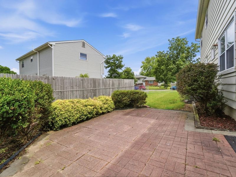 1750 Flinthill Drive , Columbus, OH 43223 Photo 31