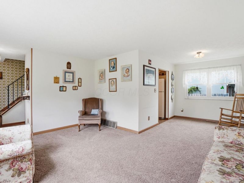 1750 Flinthill Drive , Columbus, OH 43223 Photo 7