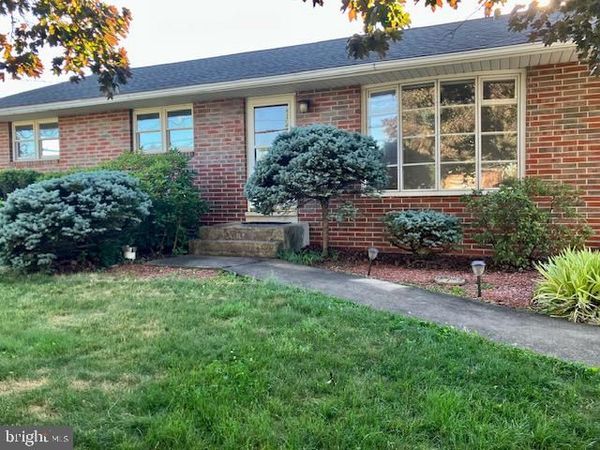 720 LORANE ROAD , READING, PA 19606