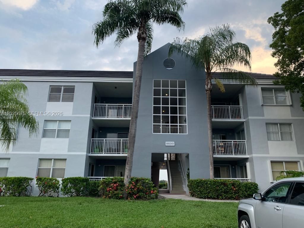 8600 SW 212th St , Unit 208, Cutler Bay, FL 33189 Photo
