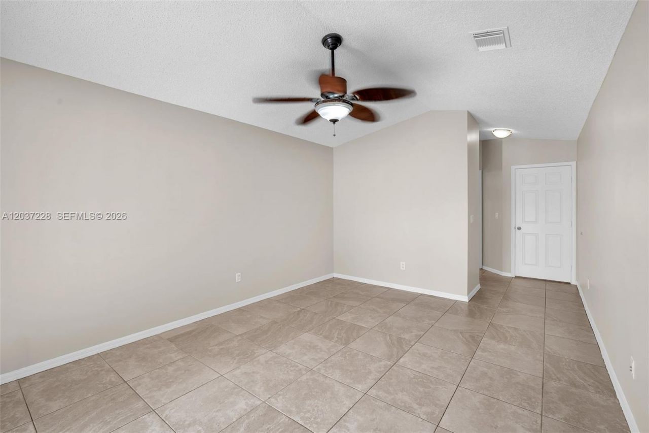 467 SW 191st Terrace, Pembroke Pines, FL 33029 Photo