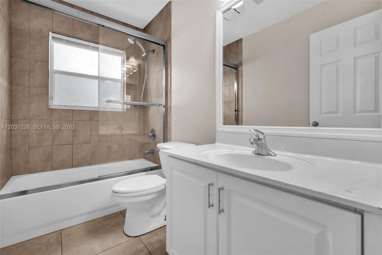 467 SW 191st Terrace, Pembroke Pines, FL 33029 Photo