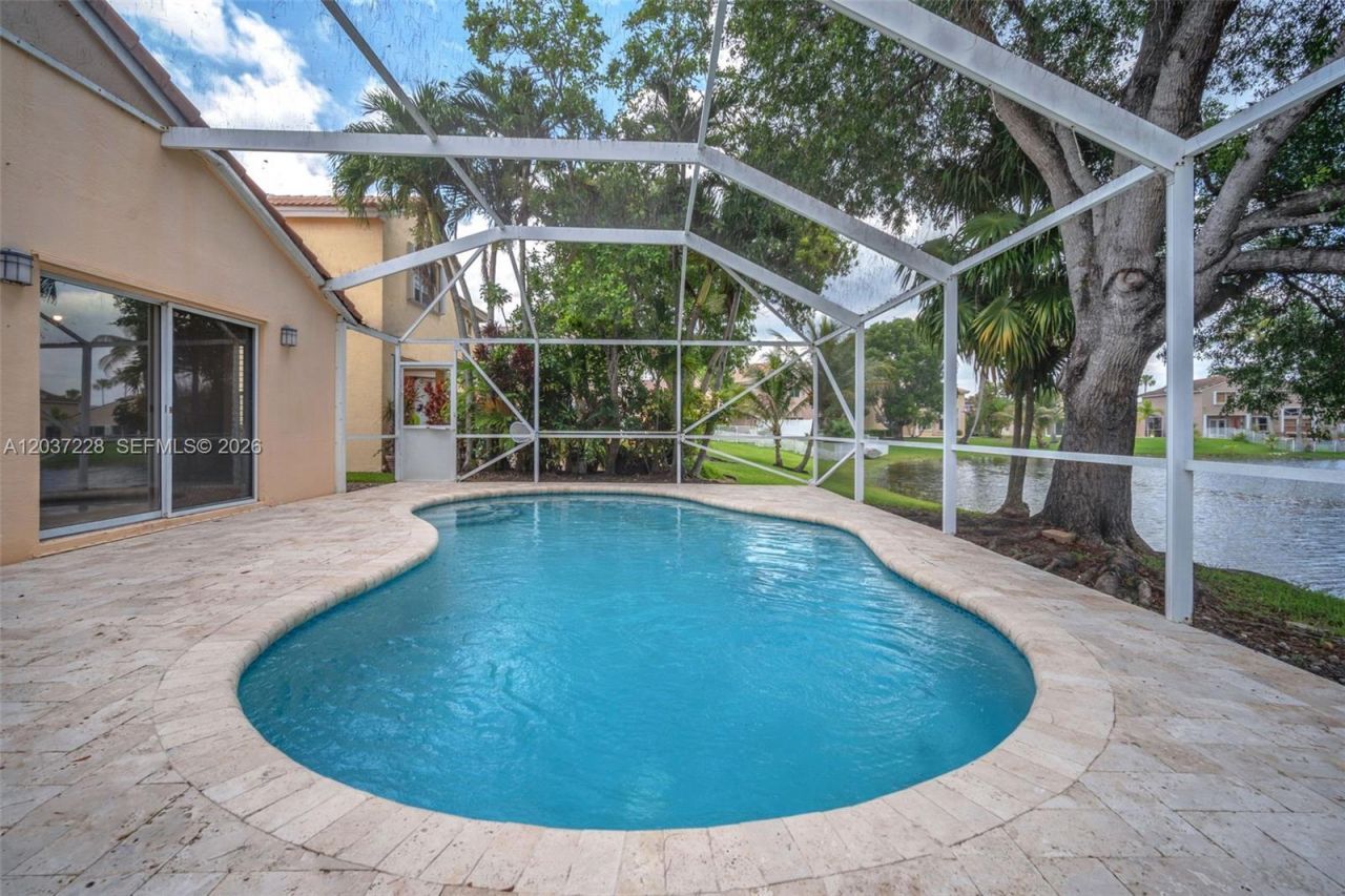 467 SW 191st Terrace, Pembroke Pines, FL 33029 Photo