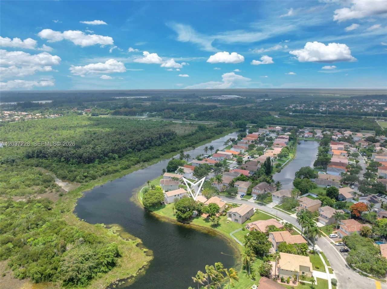 467 SW 191st Terrace, Pembroke Pines, FL 33029 Photo