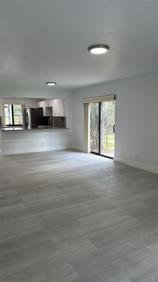 331 Lakeview Dr , Unit 101, Weston, FL 33326 Photo