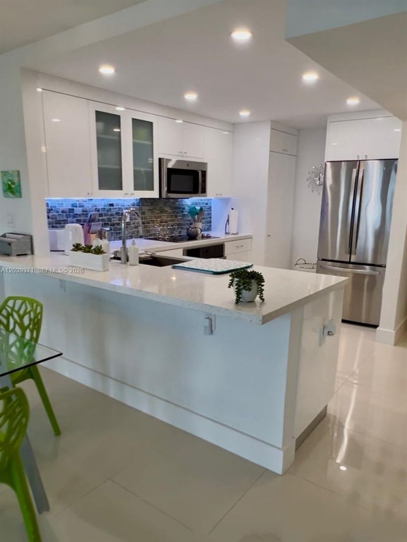 1901 Brickell Av , Unit B2405, Miami, FL 33129 Photo