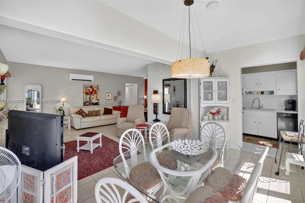 425 Bayshore Dr, Unit d-3, Fort Lauderdale, FL 33304 Photo