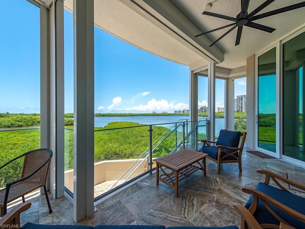 60 Seagate Dr , Unit 305, Naples, FL 34103 Photo