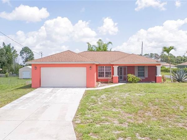 2900 8th ST SW, LEHIGH ACRES, FL 33976