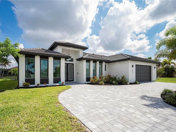 231 Gleason PKWY, CAPE CORAL, FL 33914