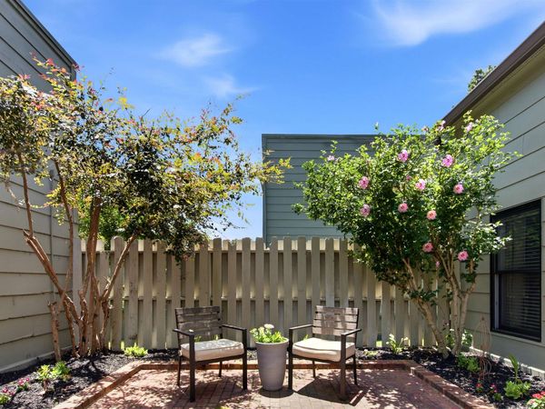 1906 ALLENBY RD, Unit 16, Germantown, TN 38139