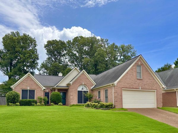 1494 APPLE GROVE LN, Cordova, TN 38016