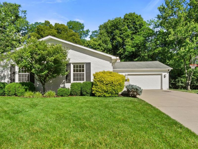 1173 Hawkstone Drive, Anderson Twp, OH 45230 Photo 1