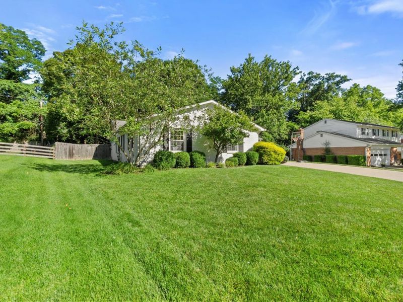 1173 Hawkstone Drive, Anderson Twp, OH 45230 Photo 3