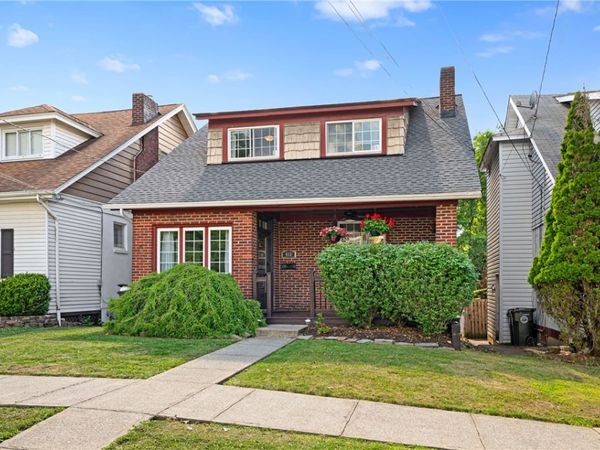 413 8th St, Oakmont, PA 15139