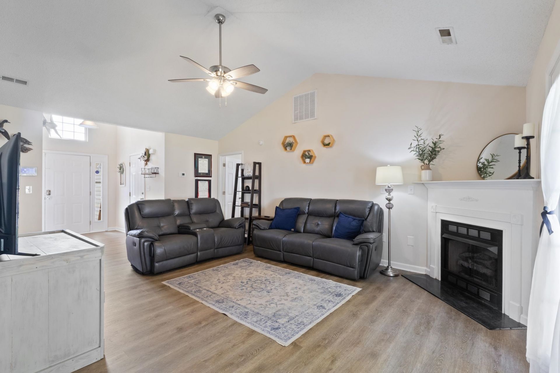 113 Coral Crest Dr.  Photo 12