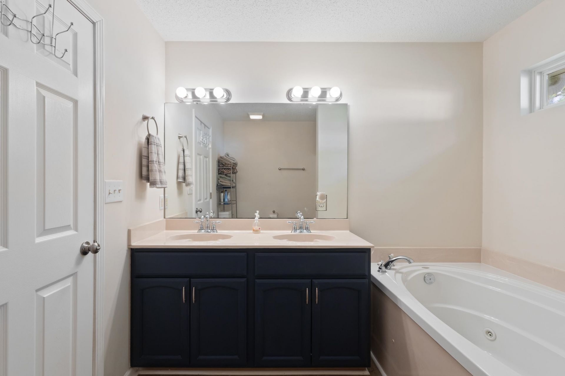 113 Coral Crest Dr.  Photo 4