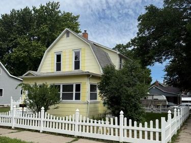 302 Nicollet Avenue, Mankato, MN 56003