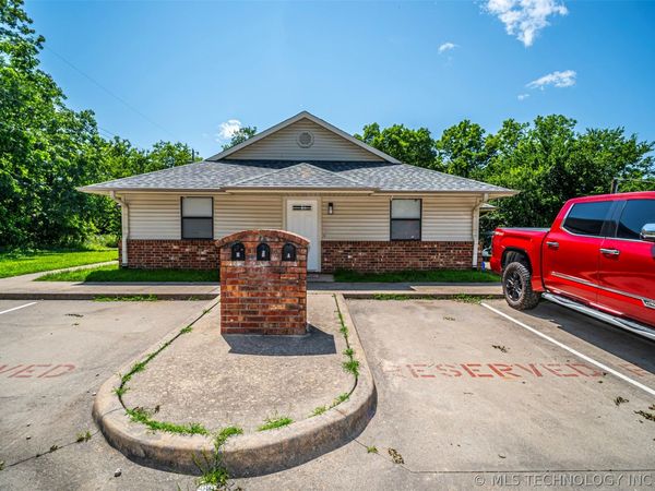 204 S 11th , Madill, OK 73446