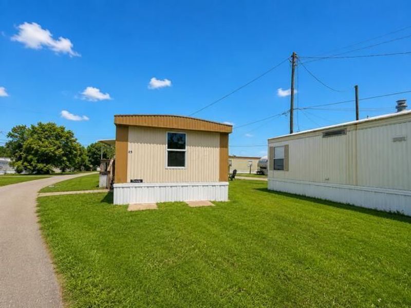 25 Horseshoe Drive, Newark, OH 43055 Photo 2
