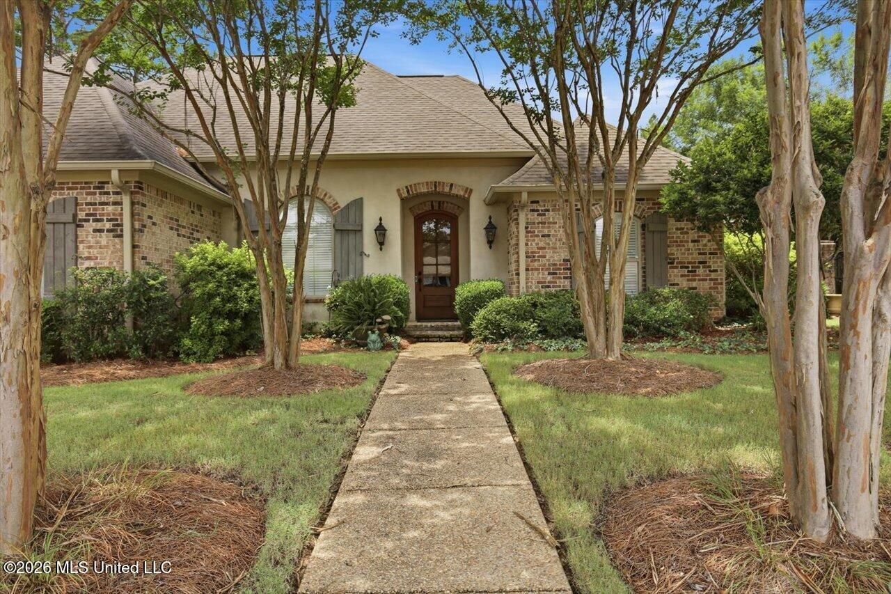 201 Grande Cove Brandon, MS 39042