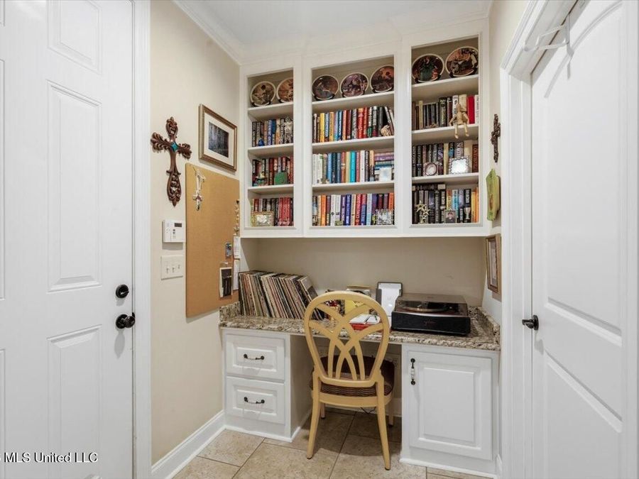 Property Image 28