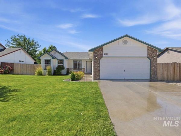 7373 Edgebrook Dr, Nampa, ID 83687