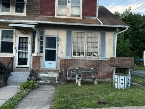 213 EAST STREET , POTTSTOWN, PA 19464