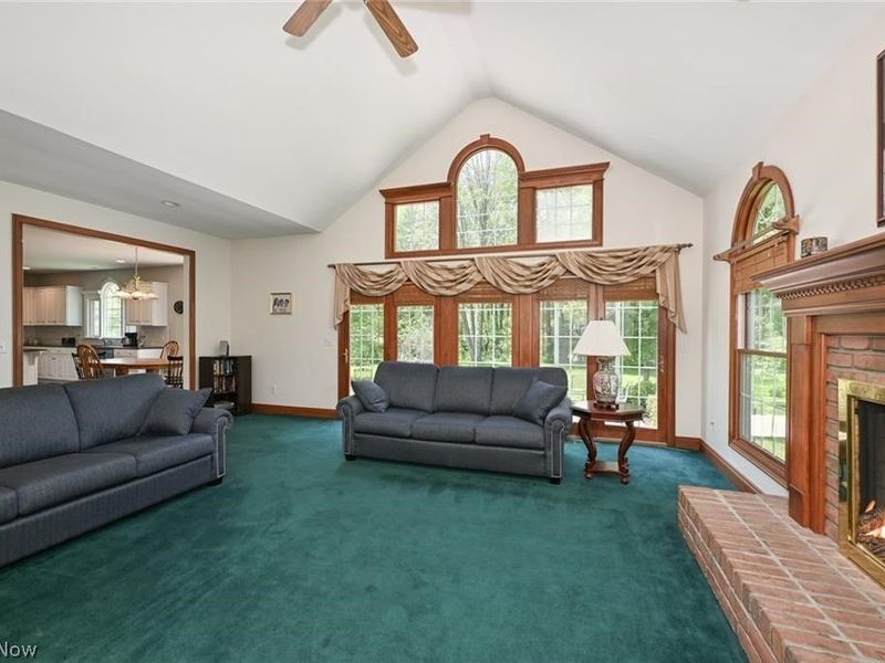 304 Fox Way, Chagrin Falls, OH 44022 Photo 5