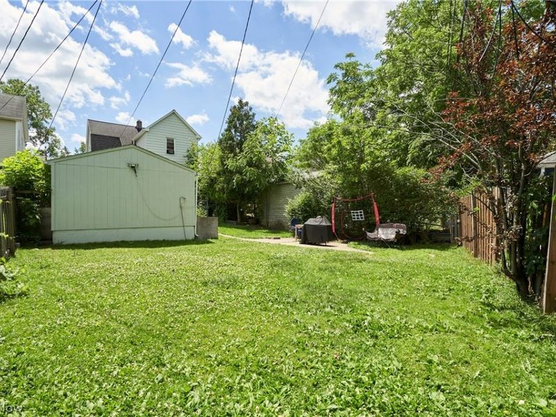 8301 Vista Avenue, Garfield Heights, OH 44125 Photo 22